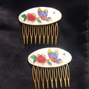 Hair combs, a pair
